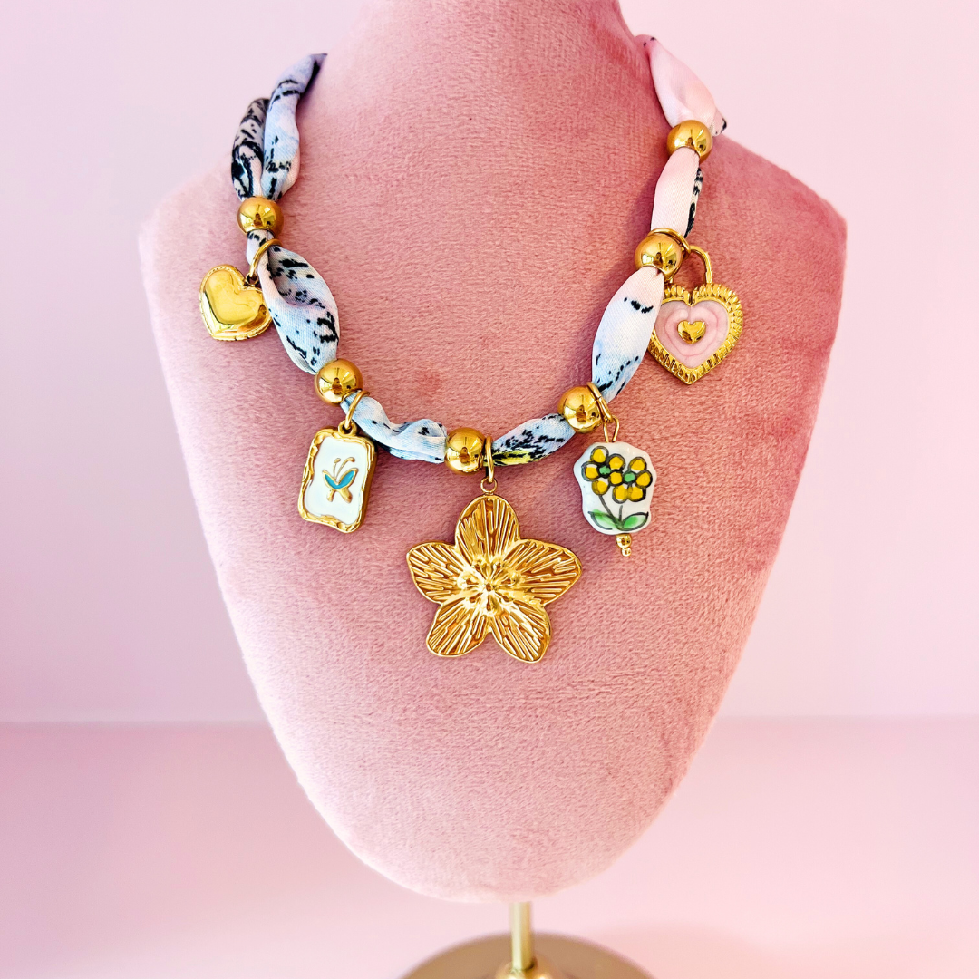 Ketting statement charm