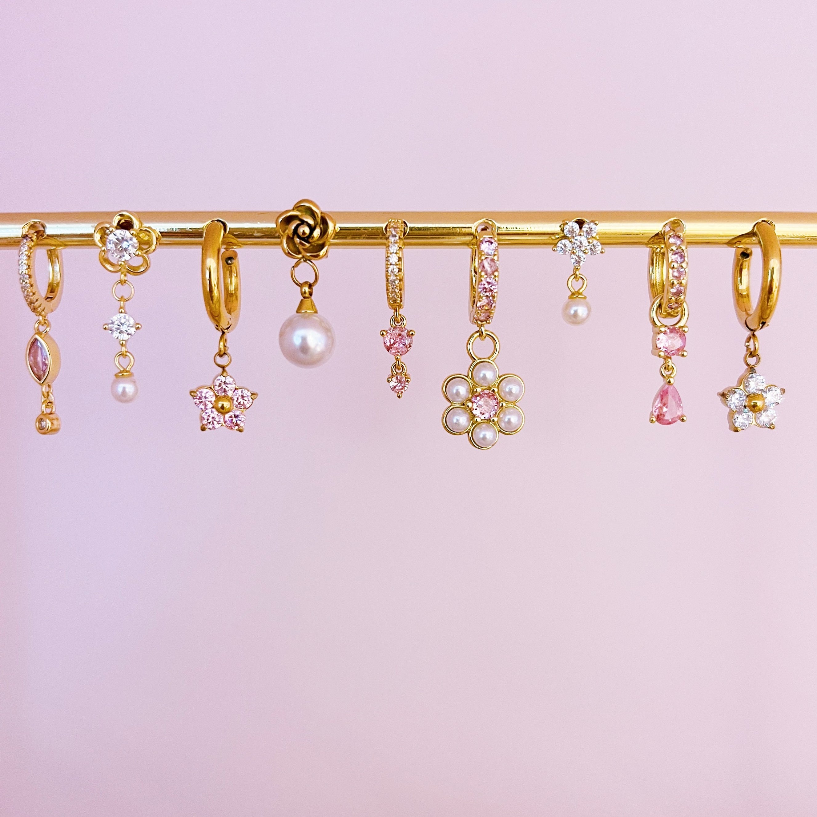 Oorbellen pearl flower roze