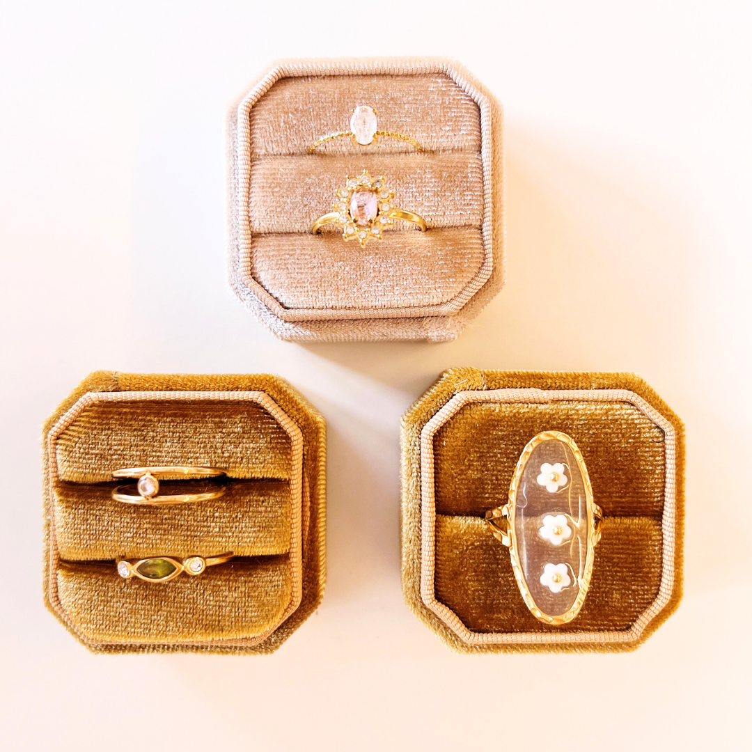 Velvet ring box single heart pink