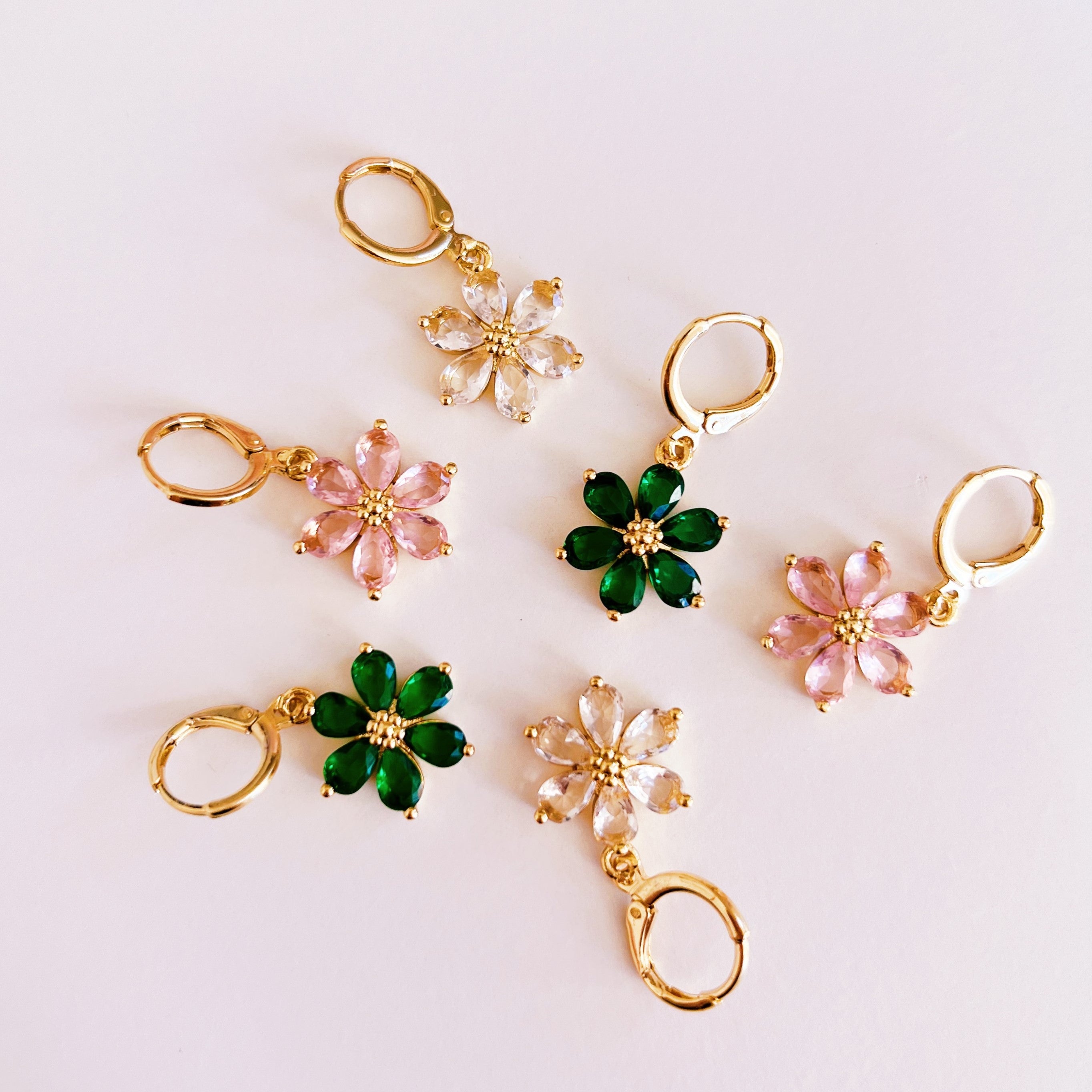 Earrings shining flower pink