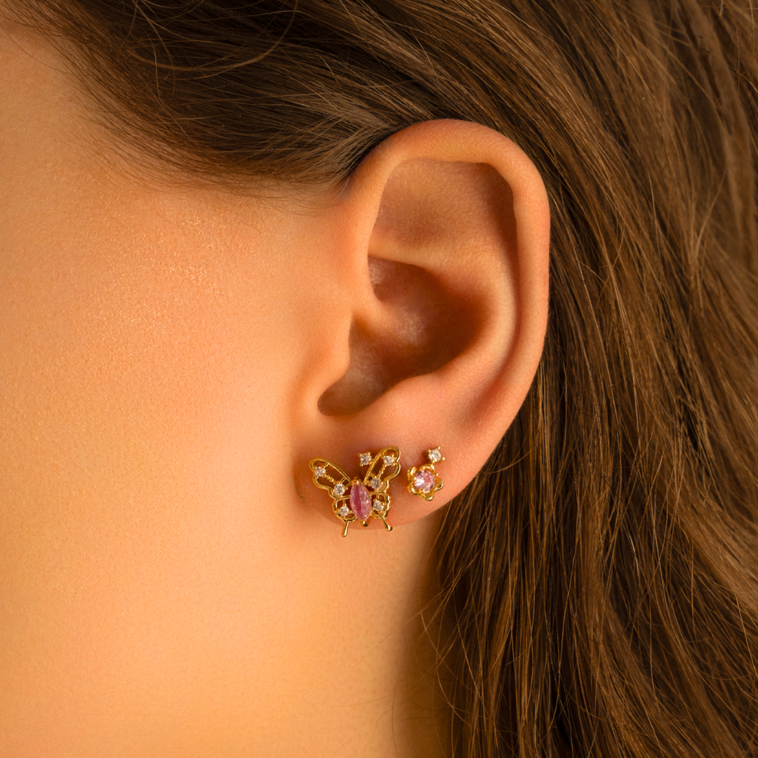 Sparkling flower studs