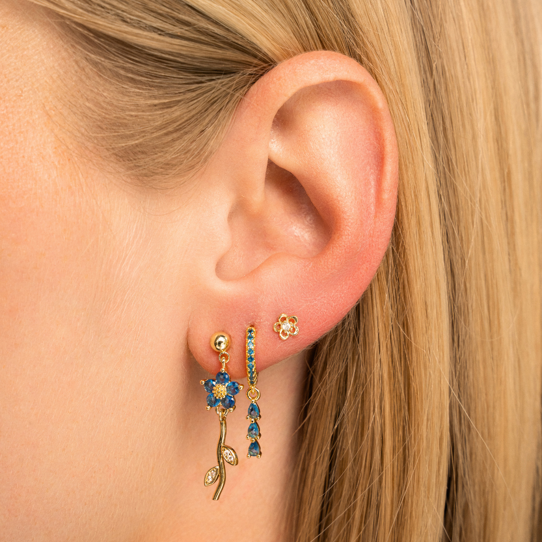 Oorbellen sweet flower lichtblauw
