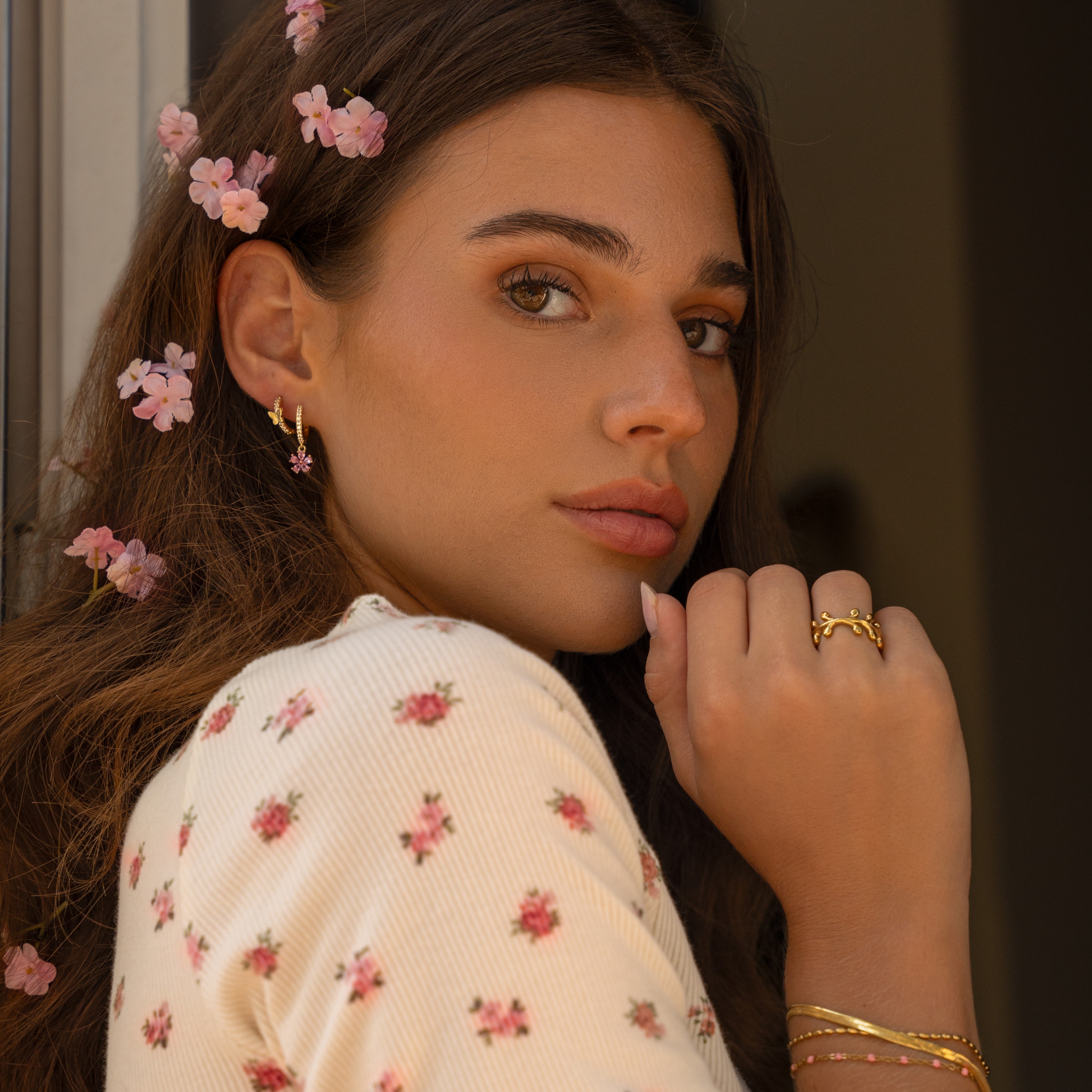 Earrings sparkling flower pink