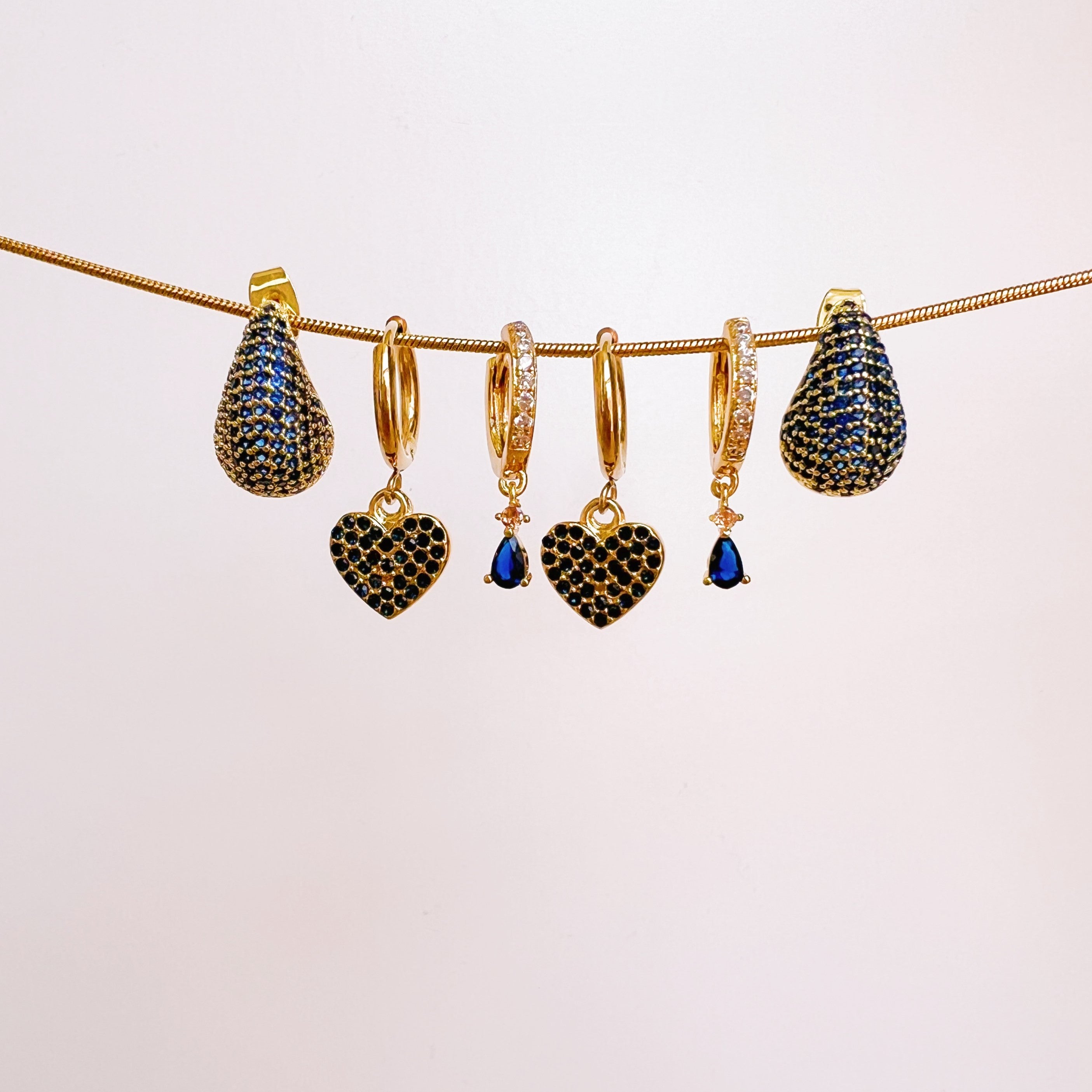 Earrings valentine blue